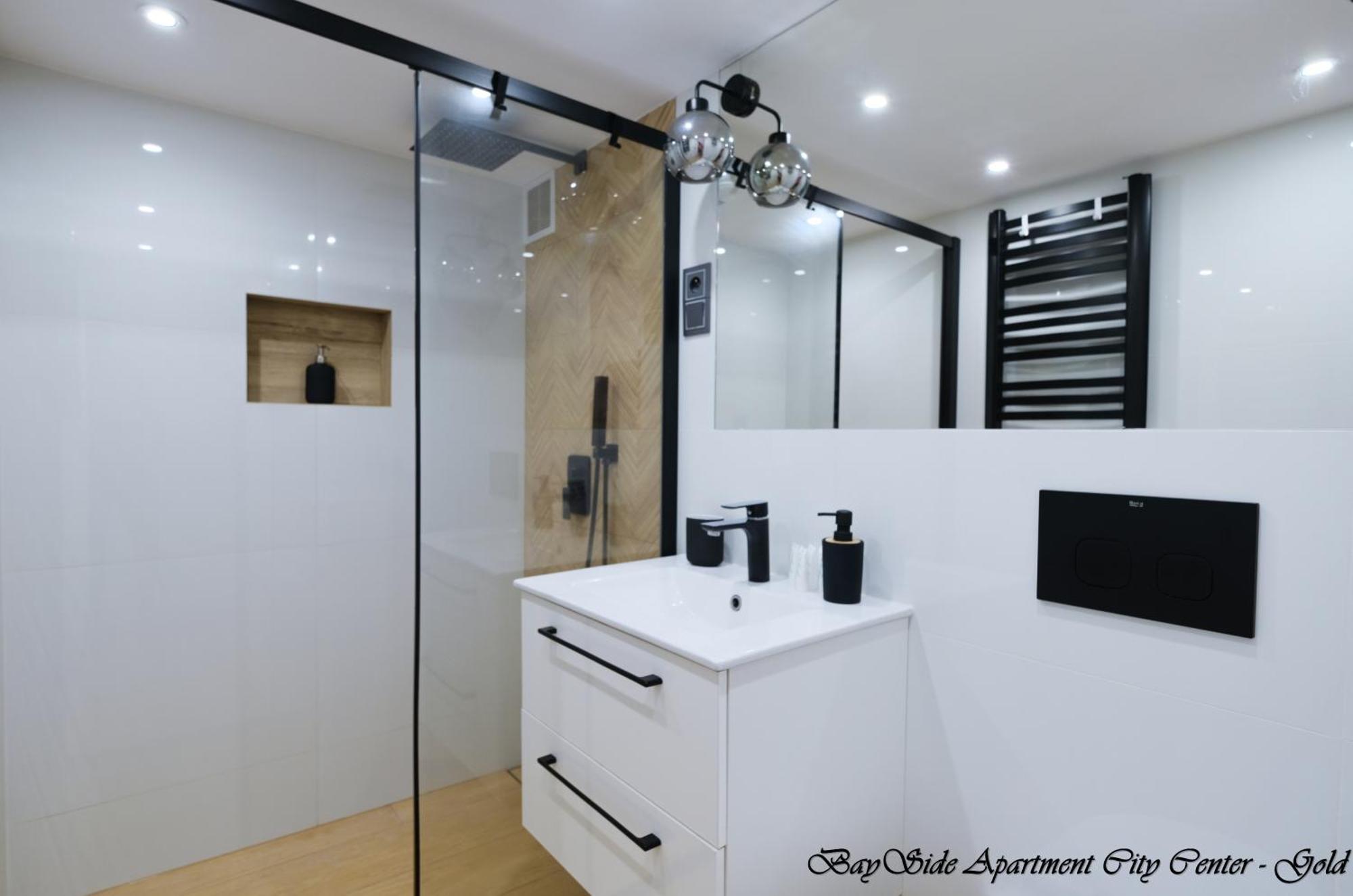 Bayside Apartments City Center غدانسك المظهر الخارجي الصورة
